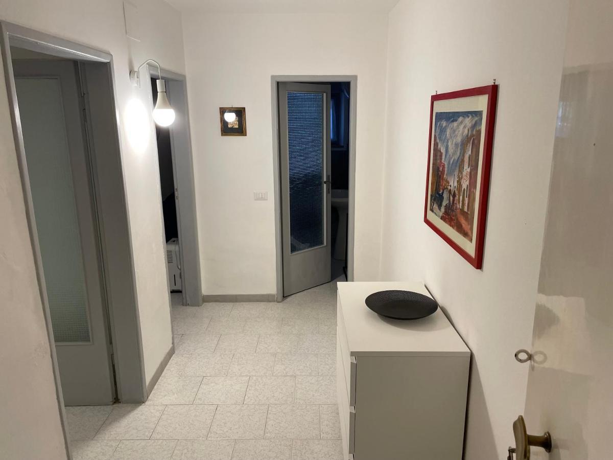 Giardino Ovest - A Pochi Passi Dal Mare Apartment Сан Винченцо Екстериор снимка