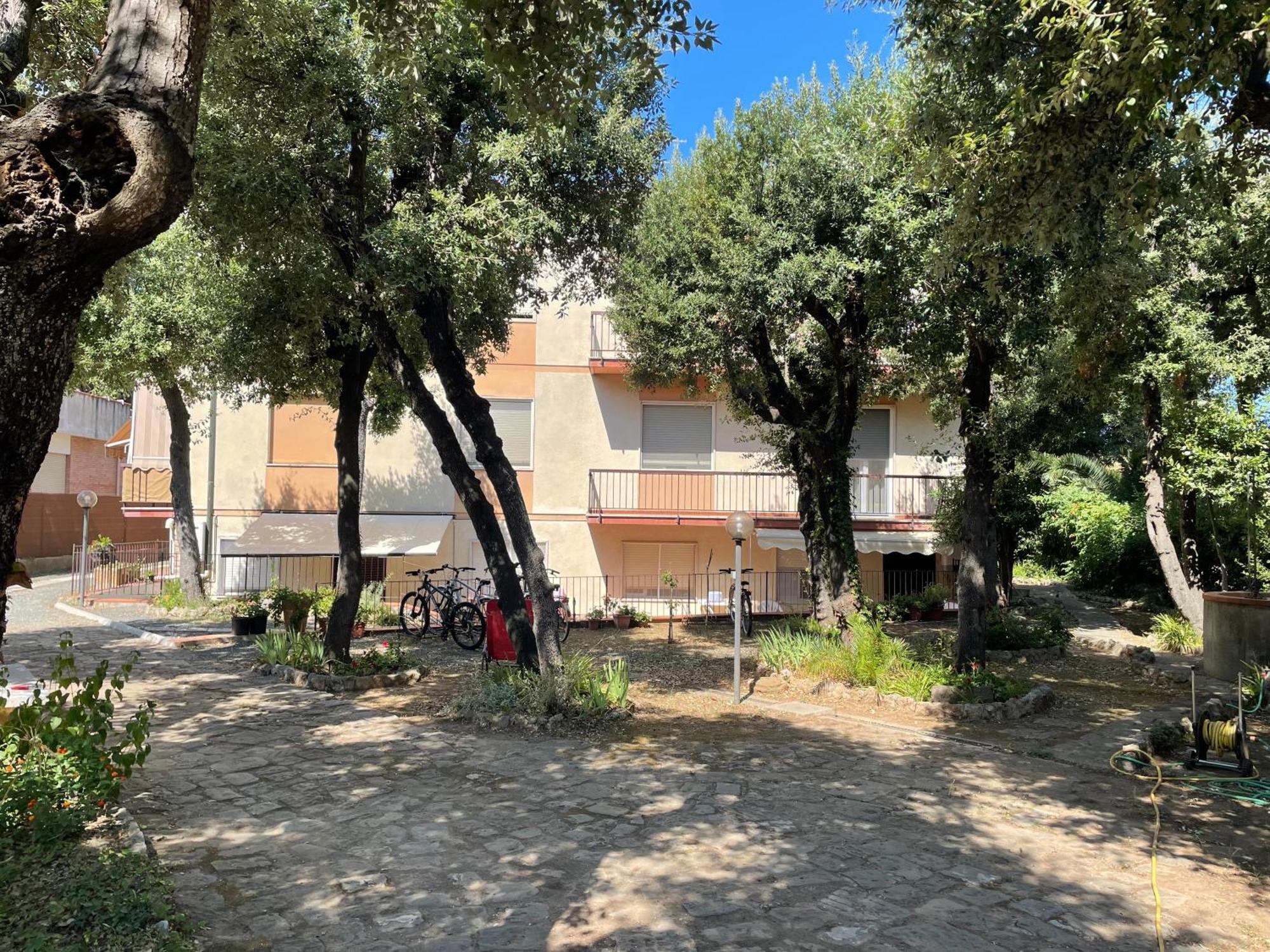 Giardino Ovest - A Pochi Passi Dal Mare Apartment Сан Винченцо Екстериор снимка